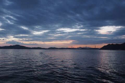 ​来島海峡夕暮。南東からの眺め。(2018年8月)