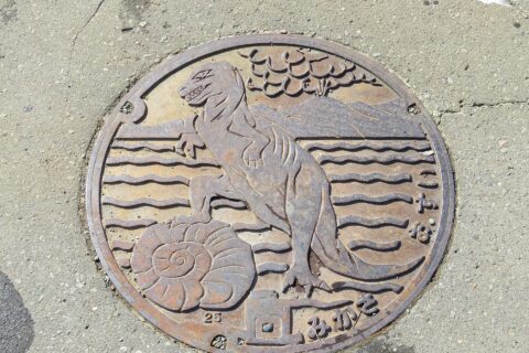 A Manhole cover in Mikasa, Hokkaido, Japan.