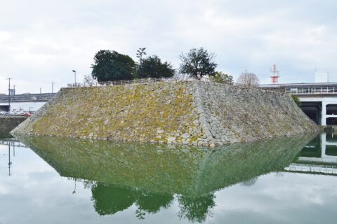 三原城 天守台