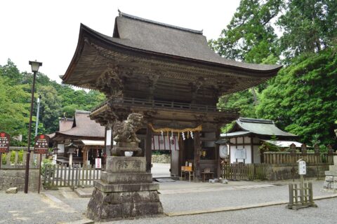 ​御上神社 楼門