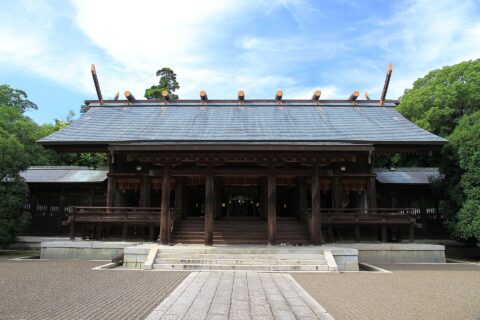 ja:宮崎神宮拝殿（内の拝殿）（ja:宮崎県ja:宮崎市）