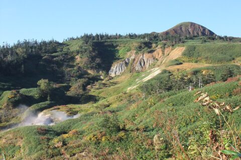 畚岳と藤七温泉（野湯）
