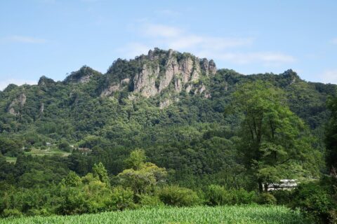 岩櫃山。