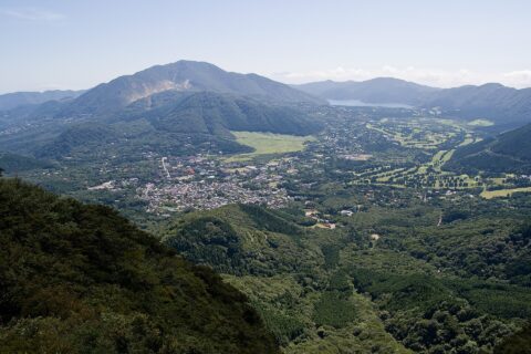 金時山より望む神山