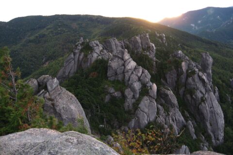 瑞牆山山頂より東側を望む