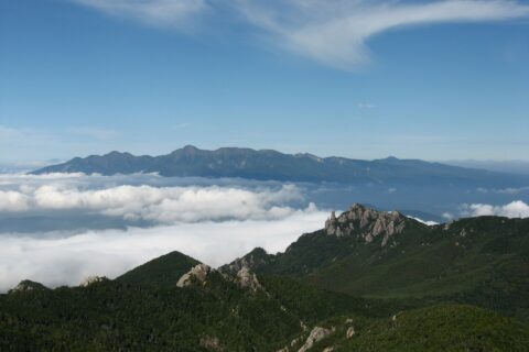 瑞牆山と八ヶ岳