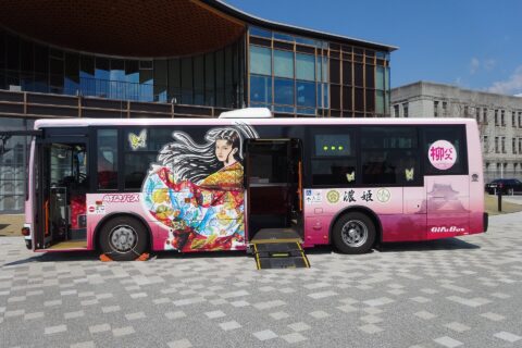 岐阜市内を走る「濃姫バス」（岐阜バス）