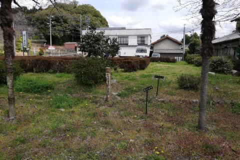 新城市大字長篠字市場にある長篠城址。巴城郭（はじょうくるわ）趾。