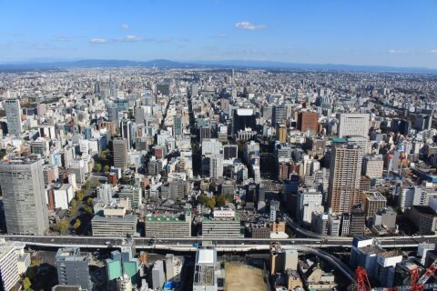 ミッドランドスクエアの屋外型展望施設「スカイプロムナード」から望む名古屋市中心部（中央が栄）