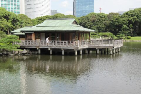Nakajima-no-ochaya a teahouse at Hama-Rikyu garden, Tokyo, Japan. The teahouse was built 1707 and renovated 1983.