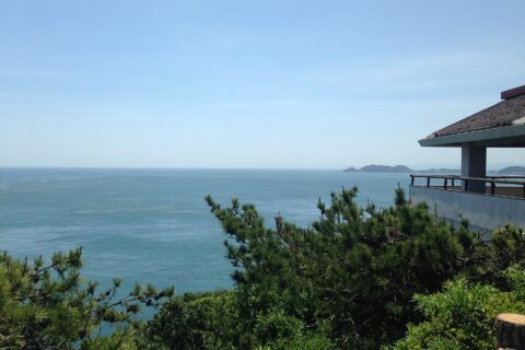 鳴門公園のお茶園展望台付近より望む鳴門海峡