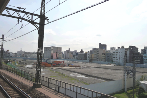 The ground site of Tokyo Sky Tree, before build.Photo taken from platfoem of Narihirabashi Station, Isezaki line Tobu railway.