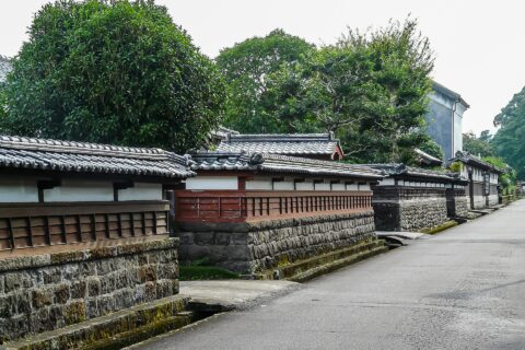 ​宮崎県日南市にある旧飫肥城下町の飫肥地区。横馬場通り