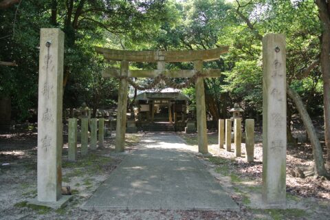 広島県竹原市大久野島の大久野島神社。