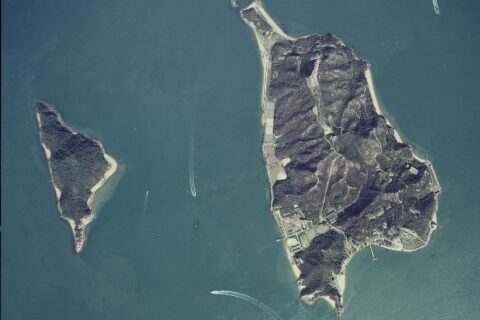 1981年の広島県竹原市の大久野島および小久野島