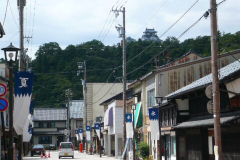 七間通りから見る大野城