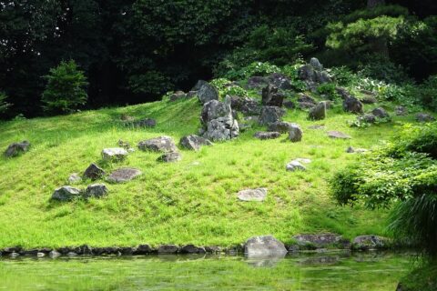小普陀の石組（栗林公園）