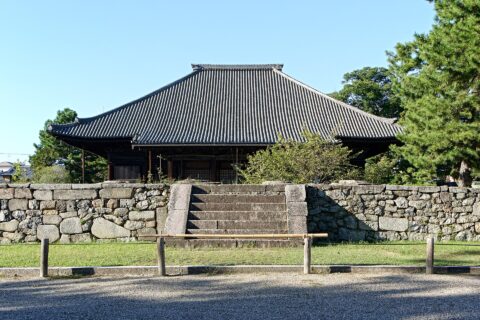 西大寺。所在地は奈良県奈良市。