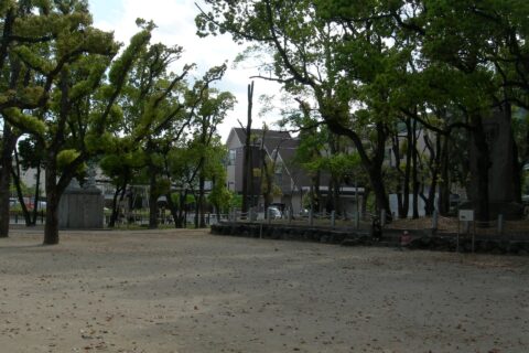From "Sakurai-eki-ato" (National historic sites of Japan), see Shimamoto Station, Shimamoto, Osaka. taken in 2011.
