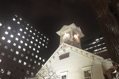 夜の札幌市時計台