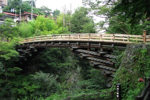 The Saru-hashi (Monkey bridge) is a bridge of the old Kōshū Kaidō. This location is Saruhashichō-Saruhashi in Ōtsuki, Yamanashi Prefecture, Japan.