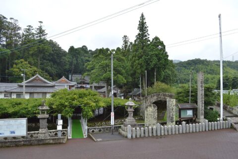 西寒多神社 境内遠景