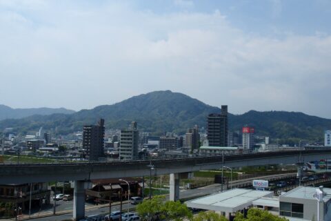 佐東銀山城遠景