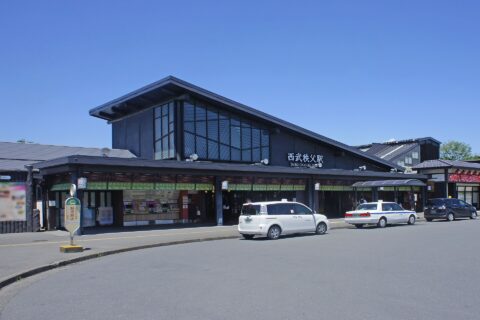 西武鉄道・西武秩父駅の駅舎