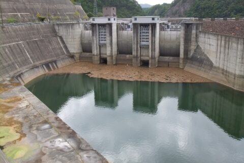 七ヶ宿ダム 水門