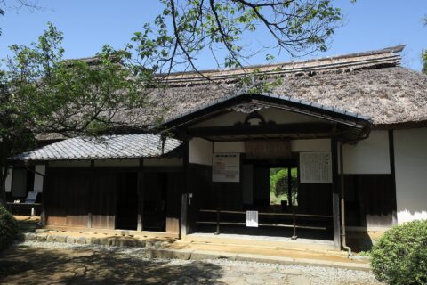 ​進徳館 (高遠藩)。
