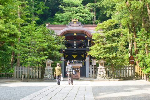 白旗神社 （神奈川県鎌倉市・鶴岡八幡宮）