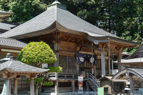 ​徳島県名西郡神山町にある四国八十八箇所 第十二番札所の焼山寺。大師堂