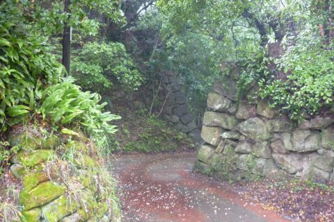 東二の門跡