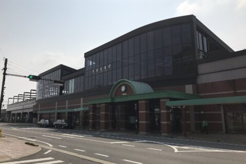 武雄温泉駅北口駅舎