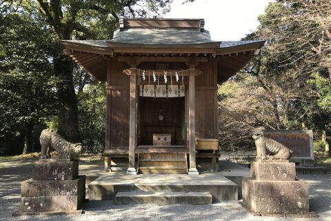 千栗八幡宮境内の武雄神社