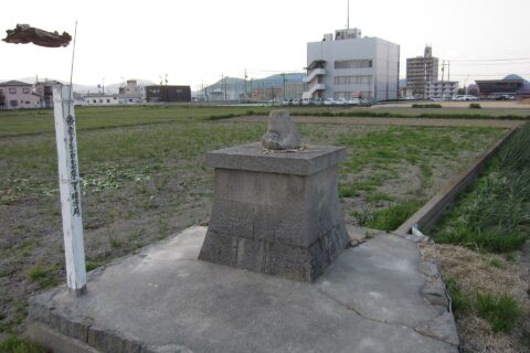 田村神社 (高松市) 休石