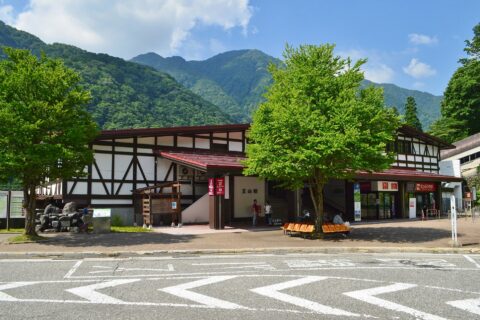 立山駅 駅舎