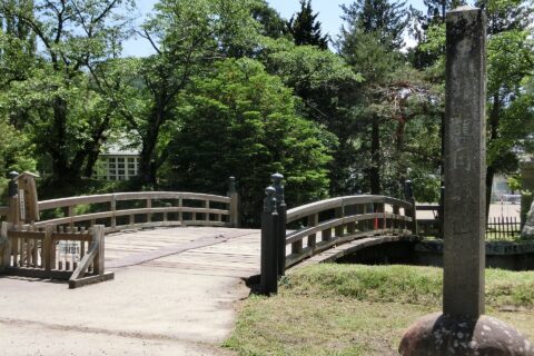 龍岡城