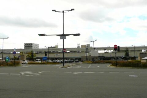 Kinki Nippon Railway,Tenri Line & West Japan Railway,Sakurai Line,Tenri Station. / 天理駅
