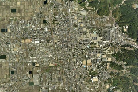 天理市（奈良県）中心部周辺の空中写真。CKK20083-C8-22からCKK20083-C8-24、CKK20083-C10-22からCKK20083-C10-24、CKK20083-C12-22からCKK20083-C12-24の合計9枚を合成作成。