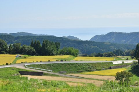 The Noto Peninsula is a peninsula that projects north into the Sea of Japan from the coast of Ishikawa Prefecture in central Honshū, the main island of Japan. This nothern part of Ishikawa prefecture has astonishing sea