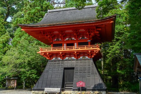 高知県高知市一宮にある土佐国一宮の土佐神社。鼓楼（重要文化財）