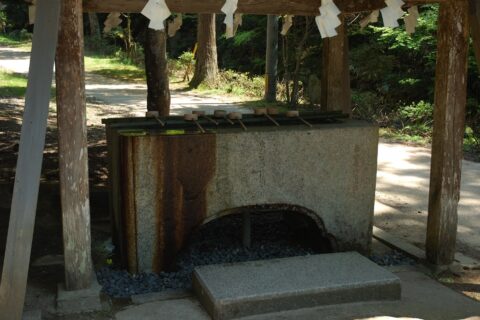 stone washbowl, Tottori Tōshō-gū