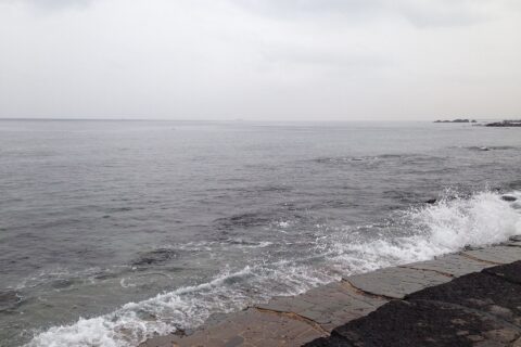 雨晴海岸より望む富山湾