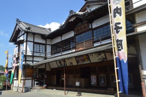 愛媛県喜多郡内子町にある芝居小屋「内子座」。