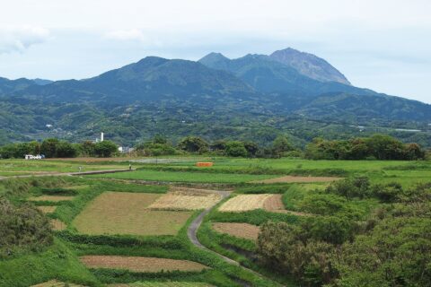 原城跡（長崎県南島原市）より雲仙を望む。