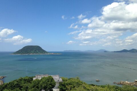 唐津城天守閣からの眺め(高島・唐津湾方面)