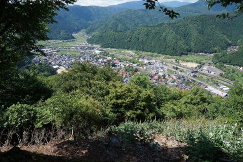 若桜鬼ヶ城から見た若桜町市街地