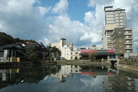 Overview of Wakura Onsen.