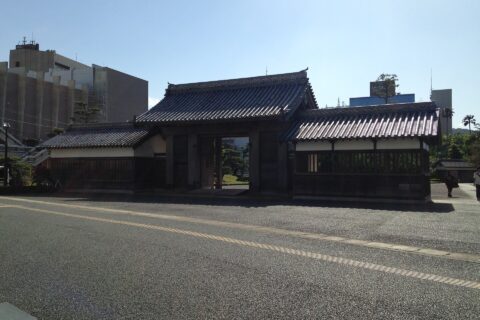 徳島城の鷲の門